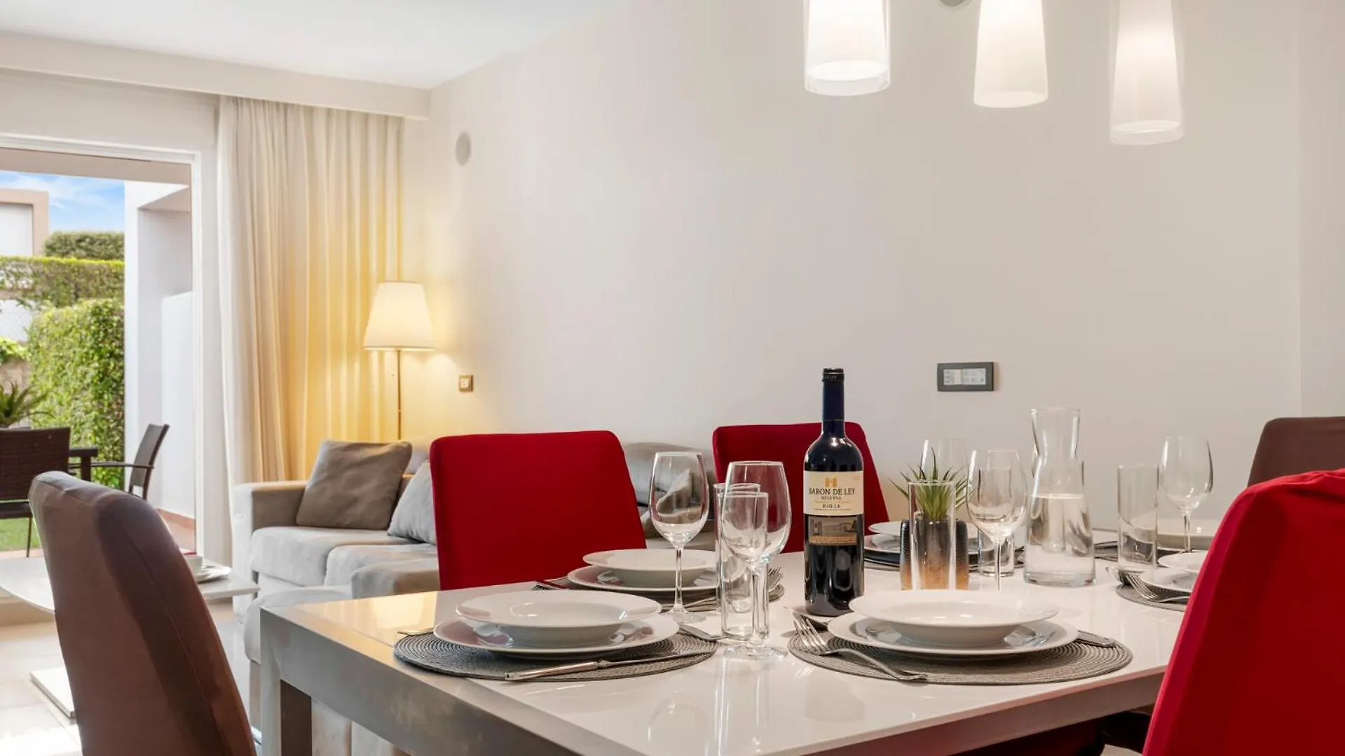 Cortijo Del Mar Resort 2 Bed Apartment Sleeps Up To 5 埃斯特波纳